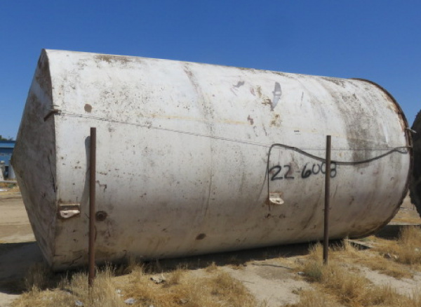 10,000 gallon used tank